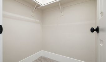 10820 Woodstream Ct, Las Vegas, NV 89135