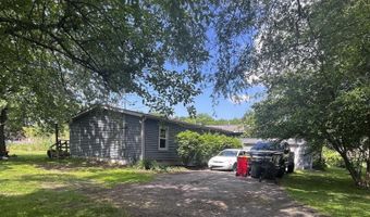 351 Center St, Algonac, MI 48001