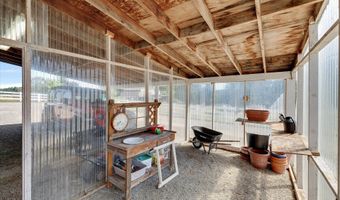 11800 S CARUS Rd, Oregon City, OR 97045