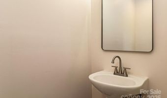 402 Smokehouse Ln, Albemarle, NC 28001