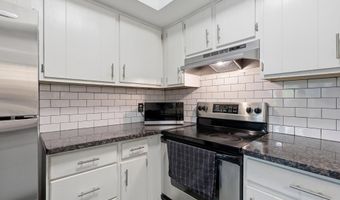 1701 SARATOGA Ct, Allentown, PA 18104