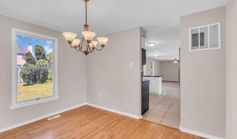 240 Bunnell Ave, Bayville, NJ 08721