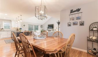 11 Kendall Ct, Charlestown, RI 02813