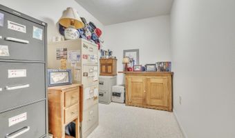 211 Emerald Meadows Dr, Arnolds Park, IA 51331