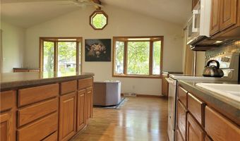 10015 Regatta Trl, Aurora, OH 44202