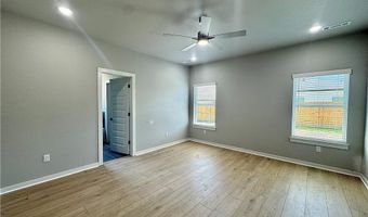 5911 SW Desert Ave, Bentonville, AR 72713