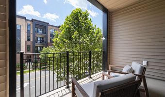 43442 CROSON Ln 100, Ashburn, VA 20148