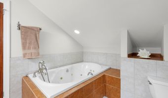 1212 N CLEVELAND St, Arlington, VA 22201