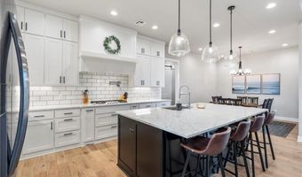 4301 S 87th Pl, Bentonville, AR 72713