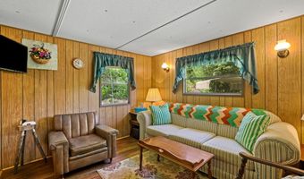 197 Lakeview Dr, Almond, NC 28771