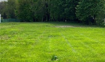 805 Utica Ave, Akron, OH 44312