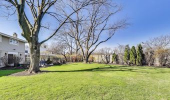 502 S Reuter Dr, Arlington Heights, IL 60005