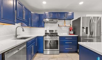 306 E Maple St, Beresford, SD 57004