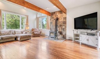 12 Thunder Dr, Alloway, NJ 07418