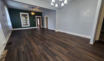 302 W 7th St, Bicknell, IN 47512