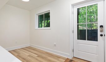 139 LAURA Ct, Basye, VA 22810