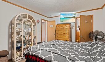 524 6TH St, Andover, IL 61233
