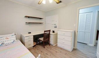 1402 Pineland Dr, Bainbridge, GA 39819