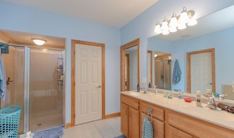 14 Iowa St. B2, Arnolds Park, IA 51331