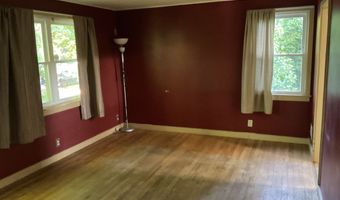 4 Elgin Ave, Bethel, CT 06801
