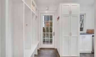 3113 44TH St NW, Washington, DC 20016