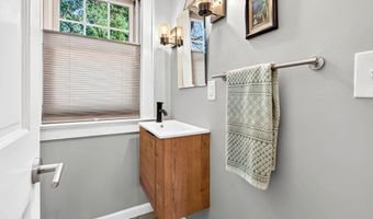1036 W OKLAHOMA St, Appleton, WI 54914