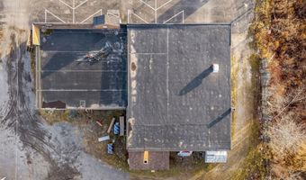 1567 Hammond St, Bangor, ME 04401