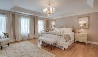 5 Pembroke Way, Bedford, NH 03110