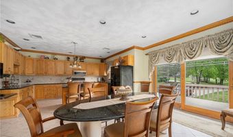 633 Chestnut Hill Rd, Glocester, RI 02814