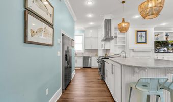 27 Chapel Hill Rd, Bay St. Louis, MS 39520