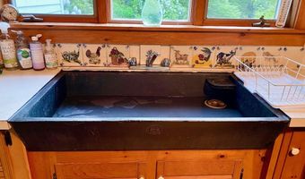 186 Bridgton Rd, Sebago, ME 04029