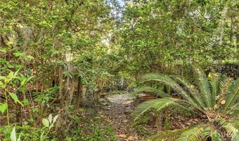 905 Goebel Ave, Savannah, GA 31404