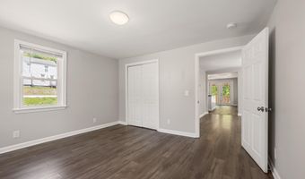 41 Parker St, Bangor, ME 04401