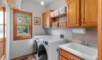88 BELLEVUE Pl, Appleton, WI 54913