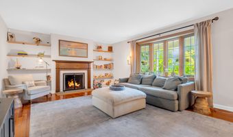 118 E Highland Ave, Atlantic Highlands, NJ 07716