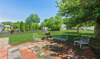 25 MEADOW GLEN Dr, Dover, DE 19901