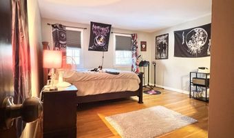 12 Nathaniel Dr, Amherst, NH 03031