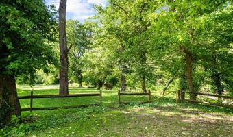 108 Lock Ln, Alum Creek, WV 25003