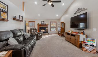 1415 Nicklaus Dr, Aberdeen, SD 57401