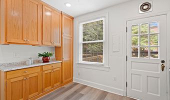 1415 S EDGEWOOD St 463, Arlington, VA 22204