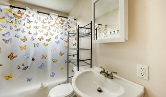 1107 N 3rd St, Bardstown, KY 40004