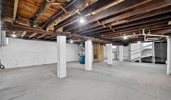 112 Villa Ave, Cranston, RI 02905