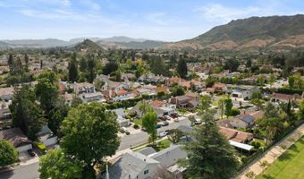 5731 Rainbow Hill Rd, Agoura Hills, CA 91301