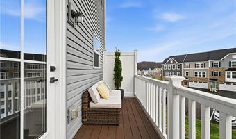 102 Lupine Dr, Adams Twp., PA 16046
