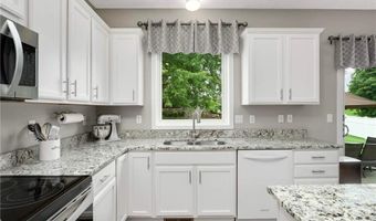 15315 Dundee Ct, Apple Valley, MN 55124