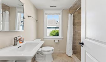 162 75th St, Avalon, NJ 08202