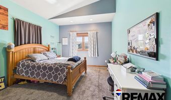 913 34th St, Cody, WY 82414