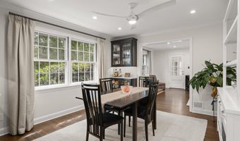 6709 PEMBERTON St, Bethesda, MD 20817