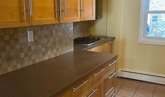 14 MEADOW St, Bayonne, NJ 07002