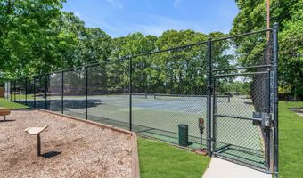 242 Perth Hill Ct, Aberdeen, NJ 07747